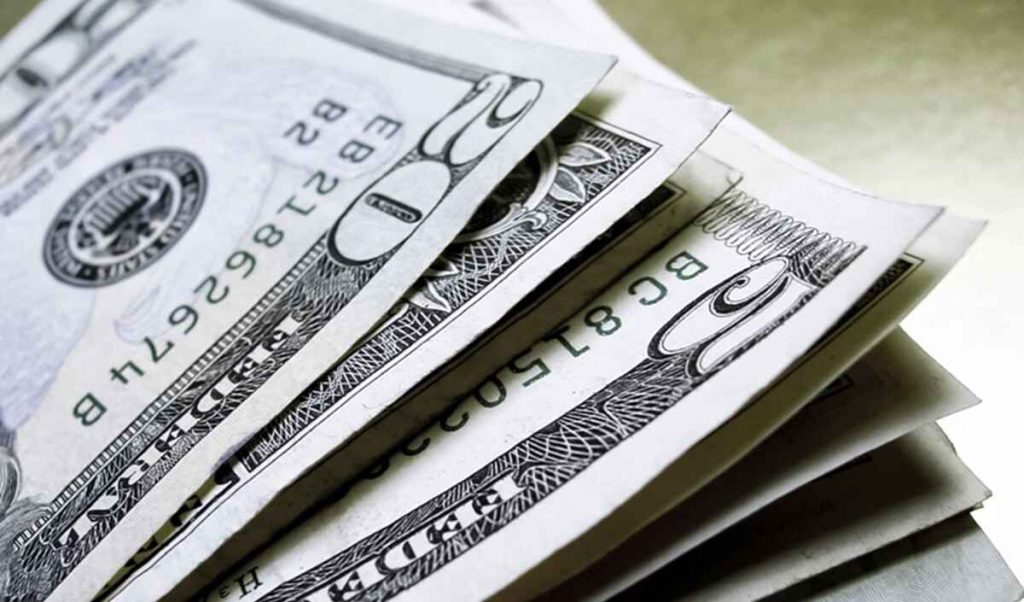 افزایش عرضه ارز پتروشیمی